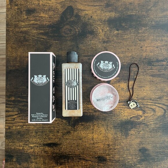 Juicy Couture Rollerball, Shamperfect, Decadent Dusting Powder, Hair tie - Picture 2 of 9